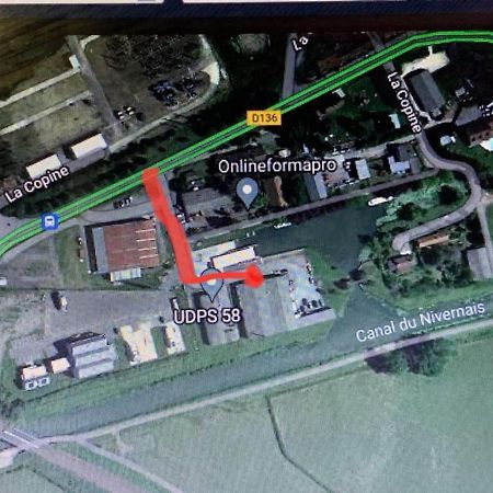 Le Depot Appartement Du Port A Champvert Eksteriør bilde